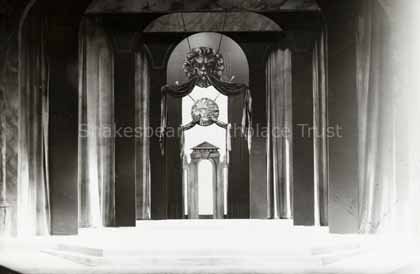 Image 5: Photograph of the set design for the opening scene of the play in Leontes’ court. Set design by Jacques Noël. Photograph by Thomas Holte.