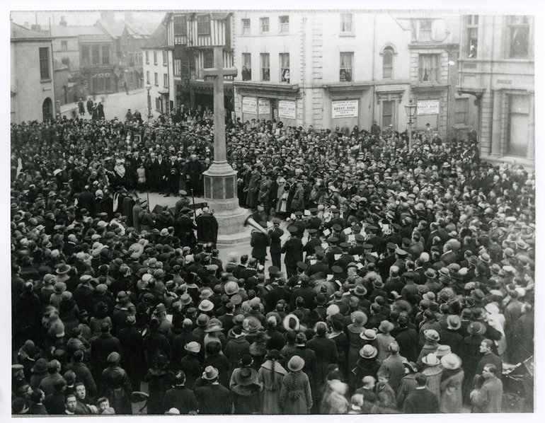 The unveiling ceremony in Bridge Street was attended by crowds of locals and the Town Band following a gathering at the Town Hall (12th February 1922).