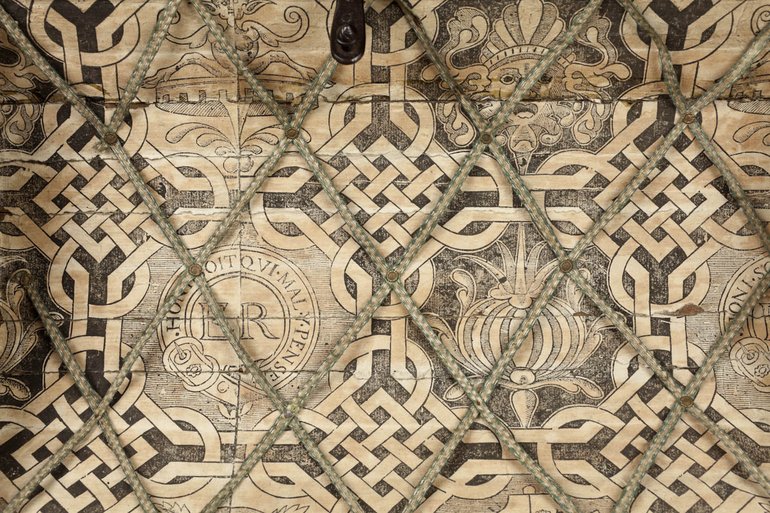 Medicine Chest lid detail