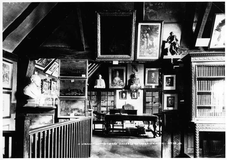 Library in the Birthplace