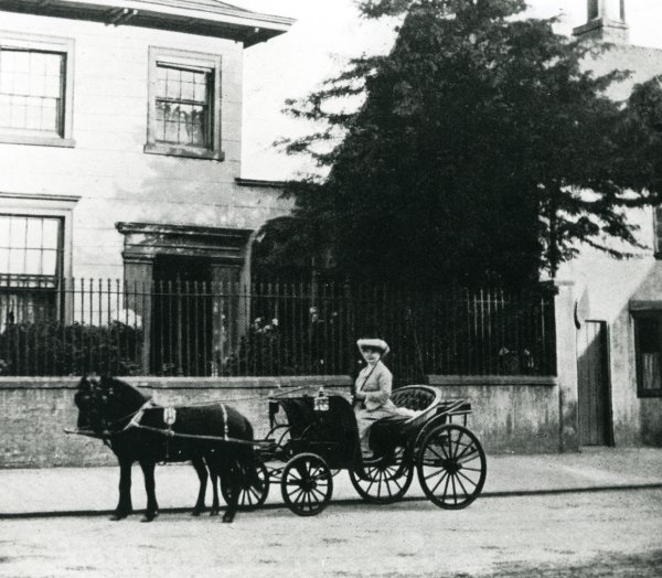 Marie Corelli ponies and trap