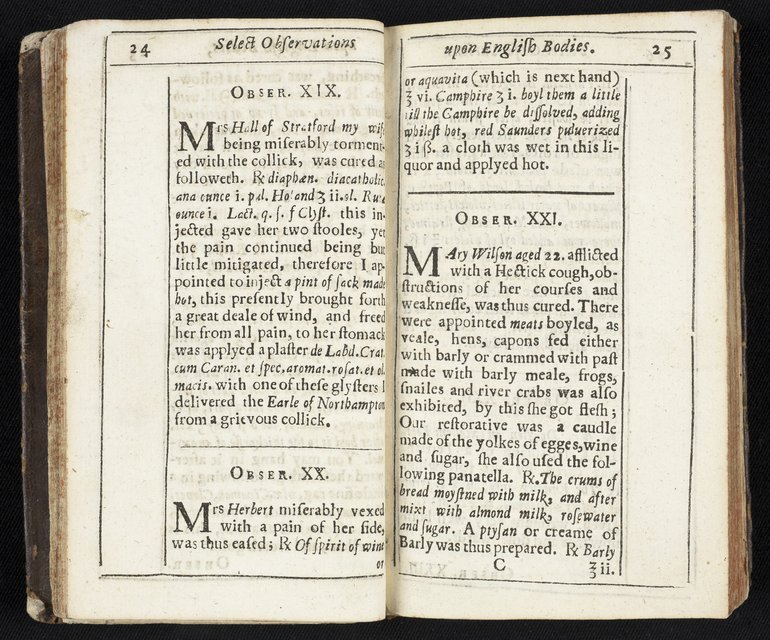 The running title is split across two pages in a box which also carries the page numbers. Vertical lines make a margin on each page at the foredge side of the text, and each observation is headed OBSER  followed by a Latin number.